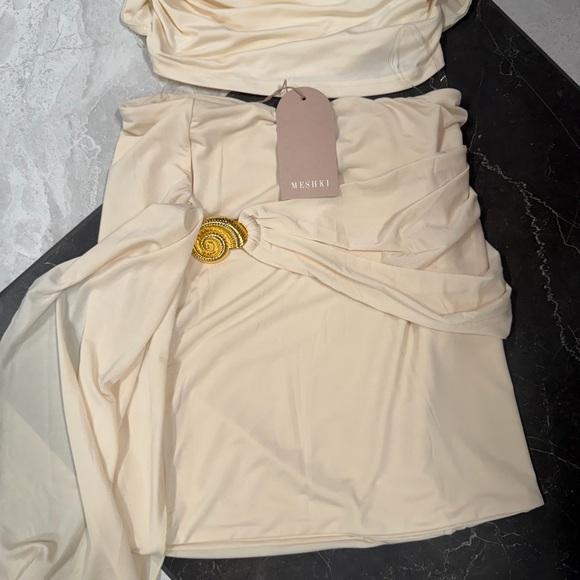 MESHKI shell skirt set Cream Two-Piece Set with Gold Accents - Picture 2 of 4